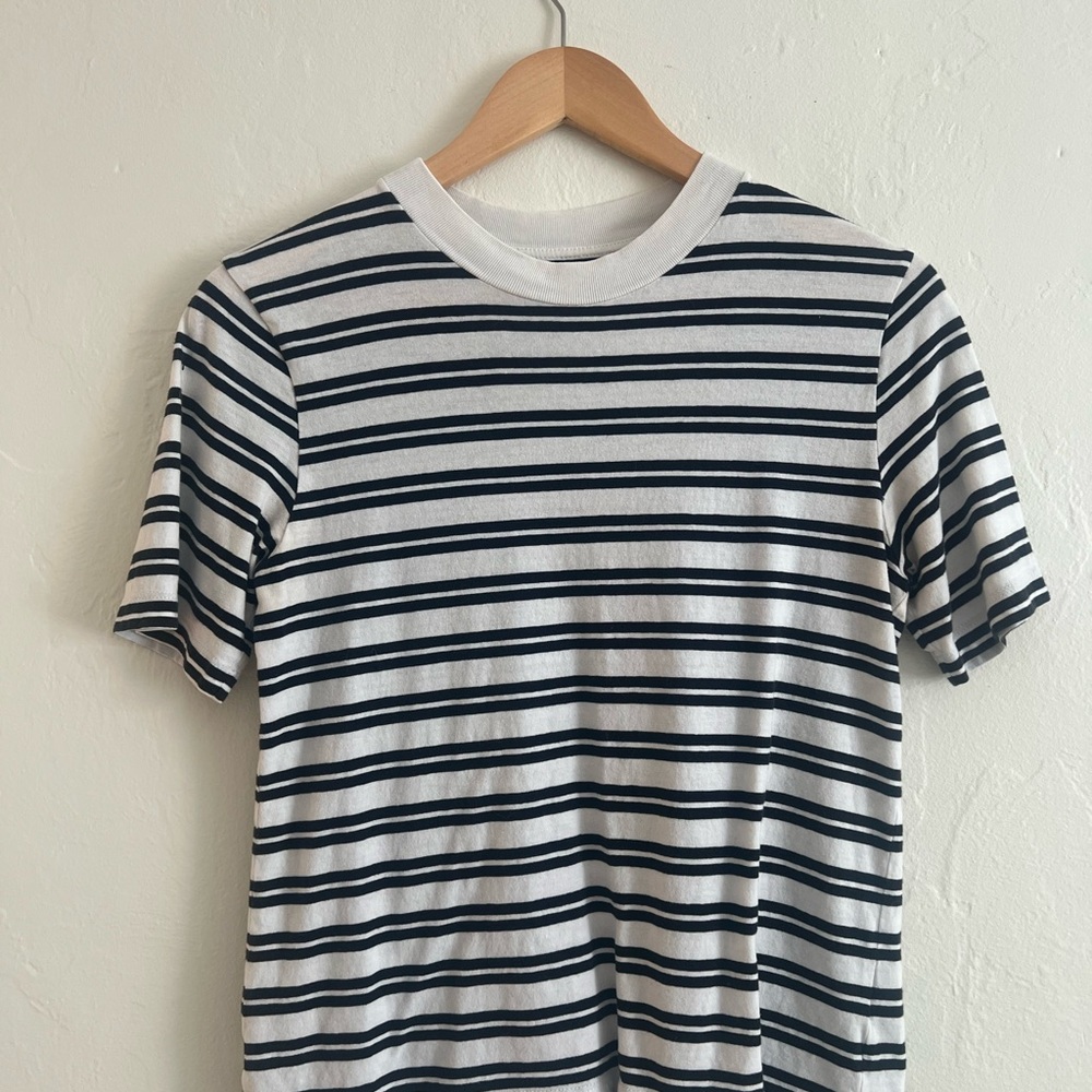 Everlane Black and White Striped Short Sleeve Tee